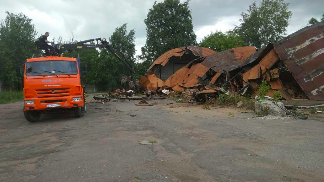 Демонтаж ангара на металлолом от Ломсталь