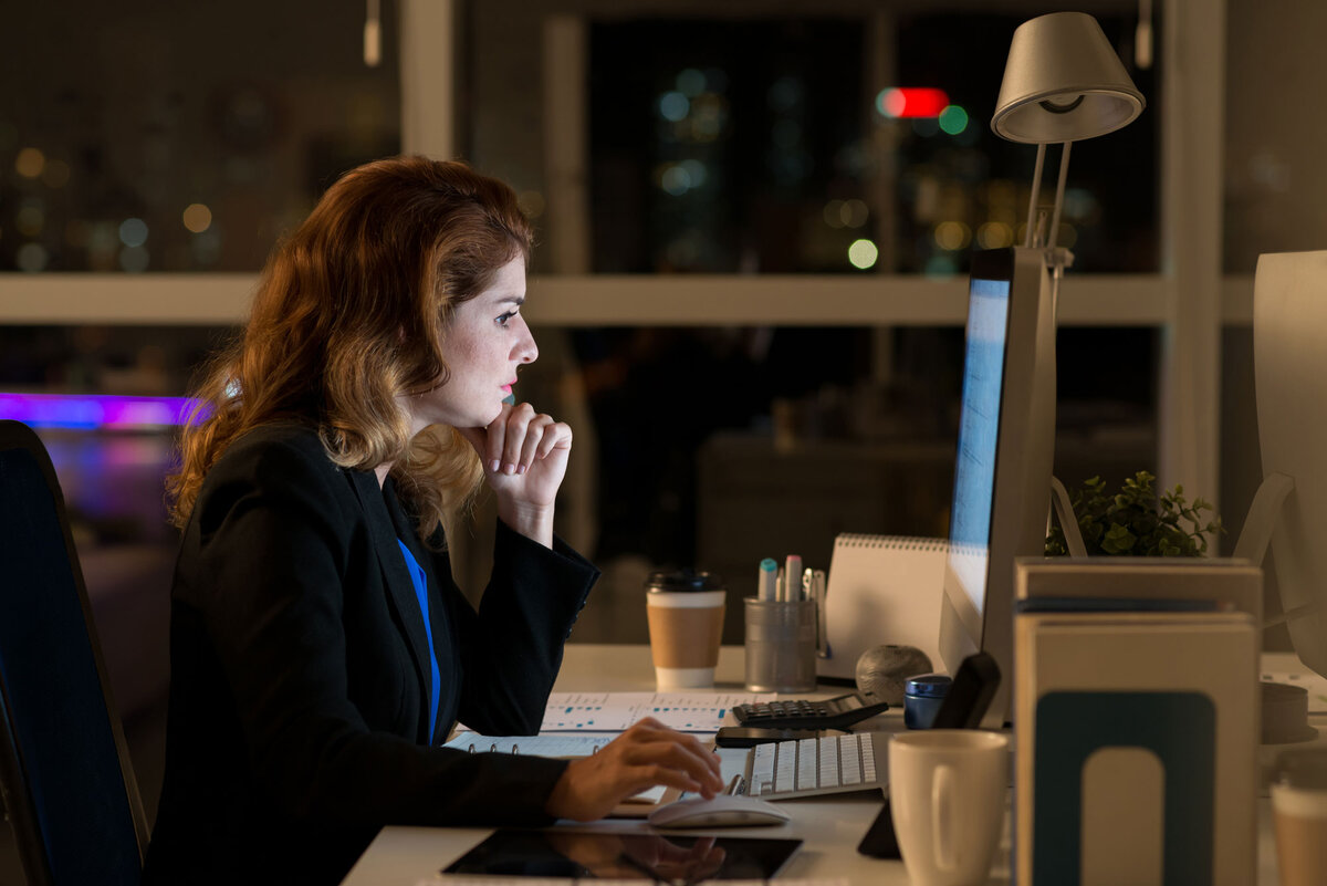 Вы слишком задерживаетесь на работе? Это скажется на вашем самочувствии