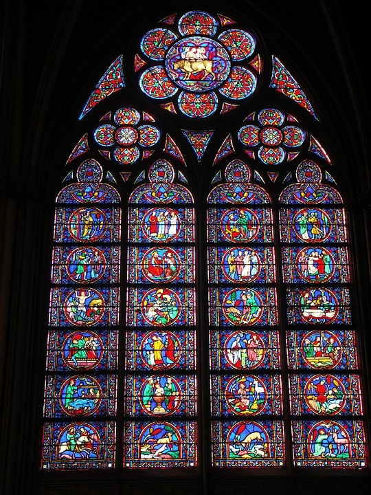 https://cdn.pixabay.com/photo/2014/03/01/18/52/church-window-277712_960_720.jpg