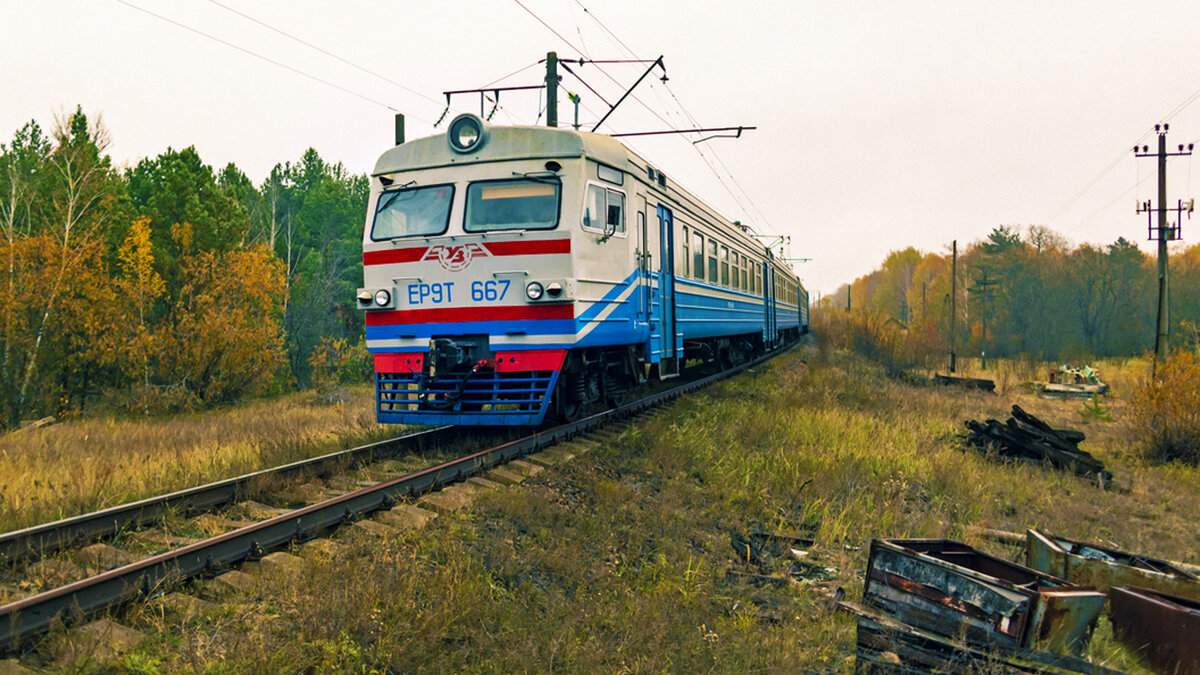 30 километровый поезд под донецком. Поезд Донбасс. Огромный поезд в Донбассе. Супер поезд Донбасс. Царь поезд на Донбассе