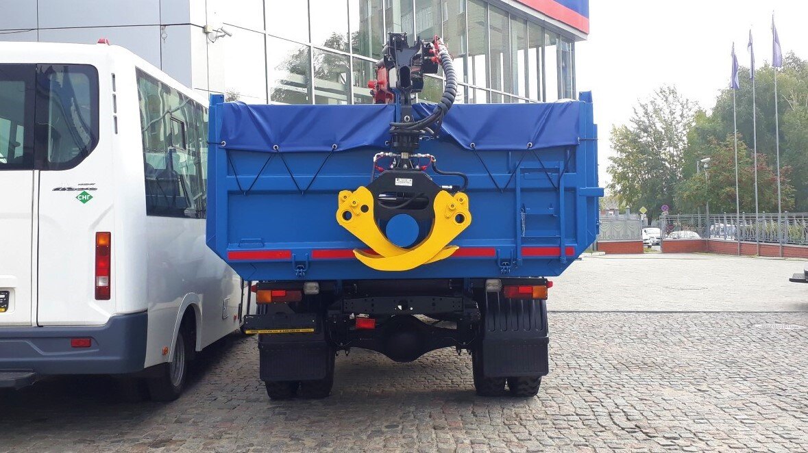 Двухчелюстной захват
