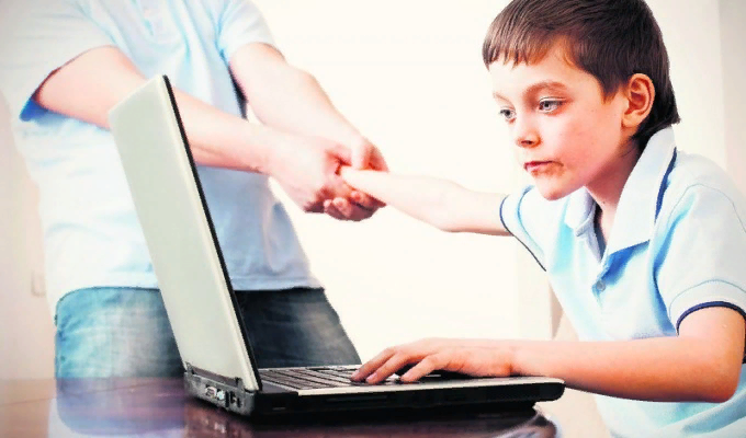 Опасен ли компьютер: как игры влияют на детей и сколько можно сидеть перед монитором