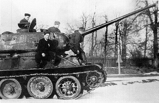 (Слева направо)