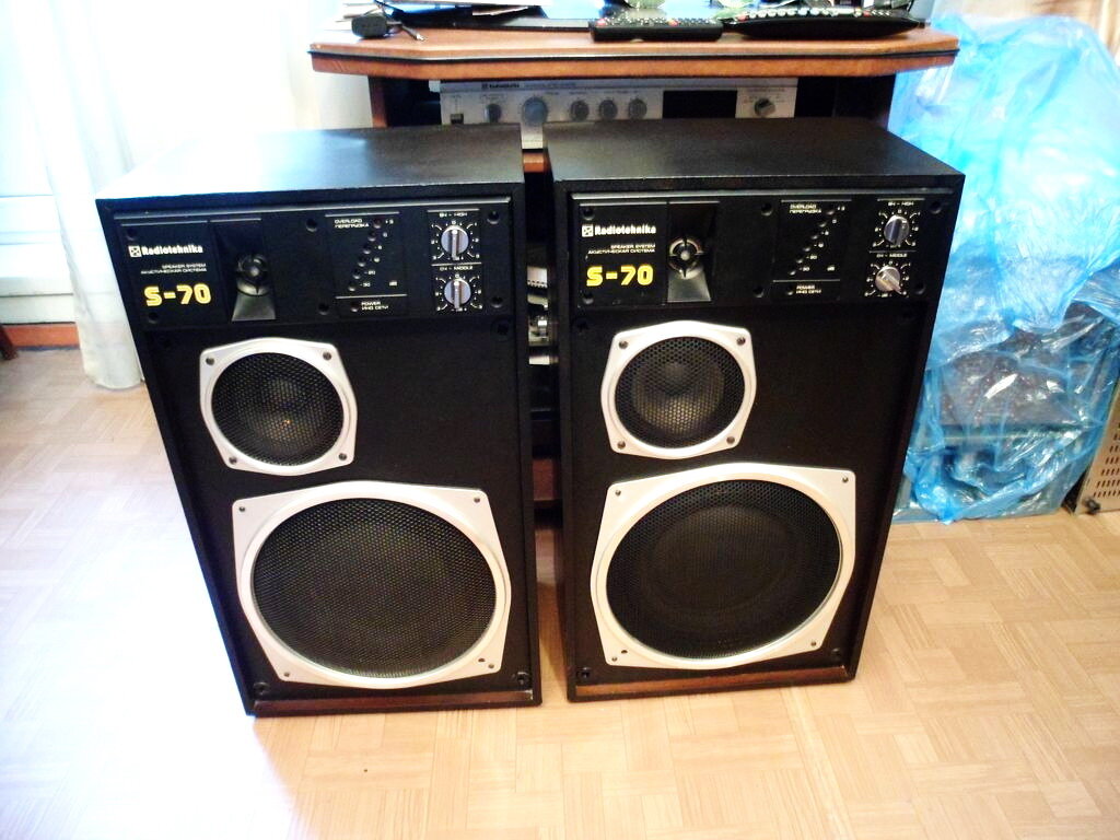 красил в чёрный