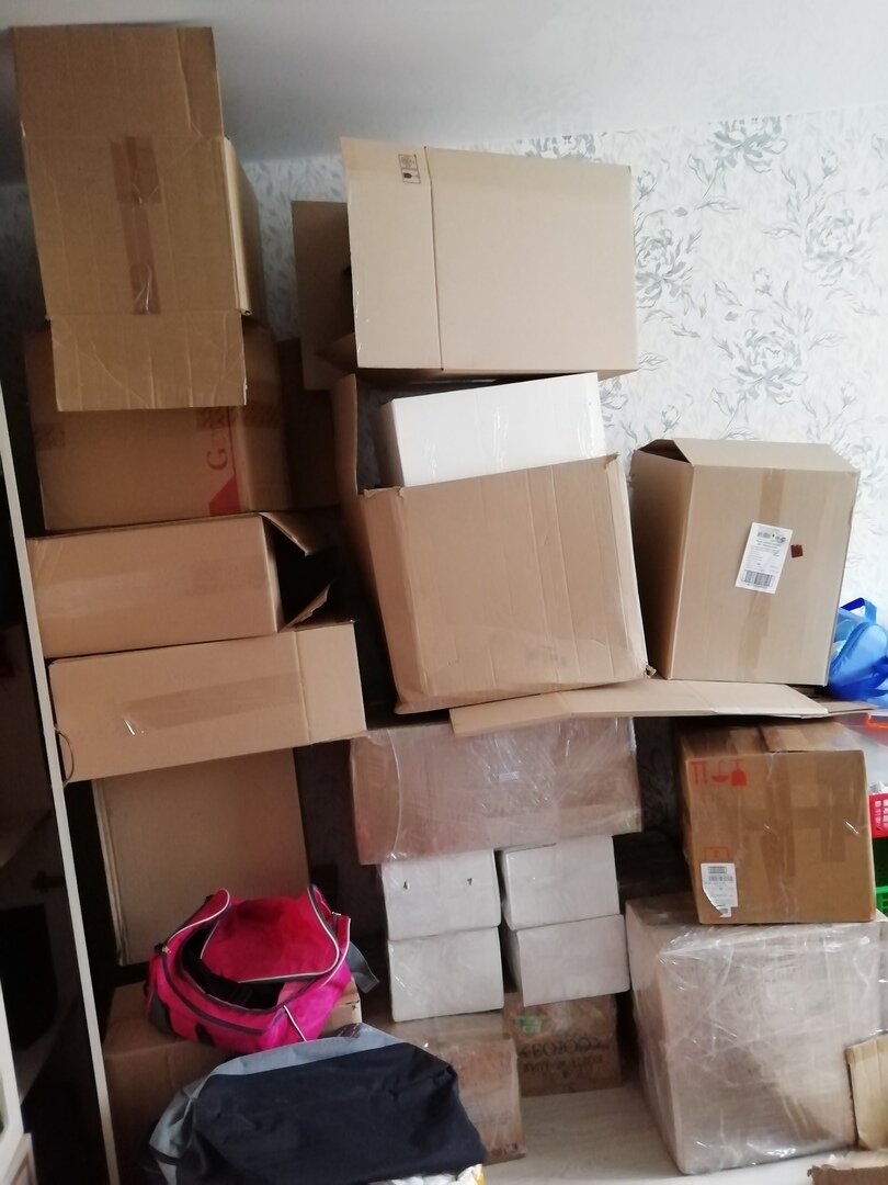 Брала только самое необходимое. В итоге 43 места в контейнере.