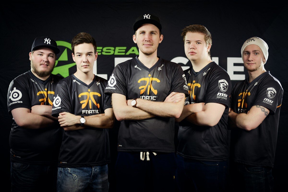 Sized cs. Фнатик КС го состав. Fnatic команда КС го. Состав фнатик КС 2014. Фнатик 2016 КС.