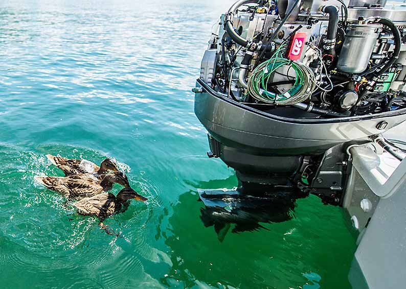 Подвесной дизельный мотор Neander Shark с объёмом двигателя 804 см3 весом 175 кг имеет низкий расход топлива - на max оборотах в пределах 10-12 л/час. 