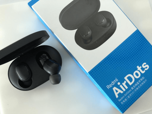 Сегодня стартовали скидки до 50% на беспроводные наушники Xiaomi Redmi Airdots. Гарнитура в представлении не нуждается — хорошие наушники от фирмы Xiaomi,  которые известны своим качественным звуком, да еще за такую-то цену.  Торопитесь, пока все не раскупили, или не закончилась распродажа!
