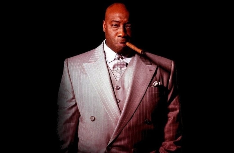 Вообще в глаза не бросается...