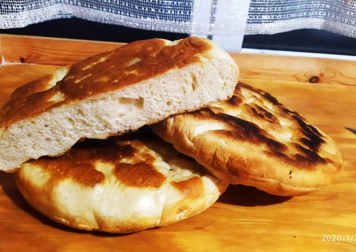 Хлеб на сковороде без дрожжей