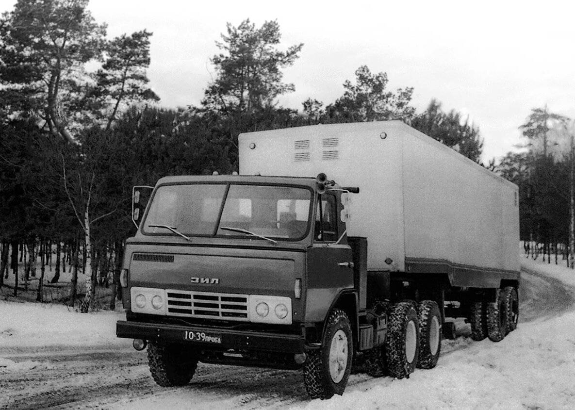 Седельный тягач ЗИЛ-170В-75 (1968 г.)