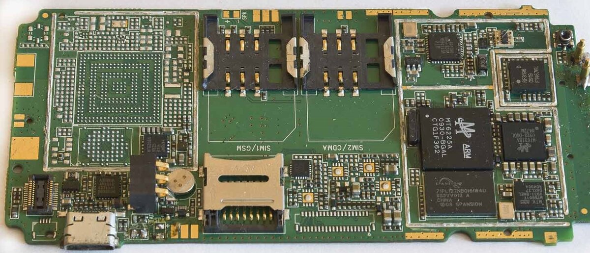 Оперативка в смартфоне. Процессор смартфона. Контроллер питания питания iphone 11. Микросхема в смартфоне. Iphone 6 motherboard.