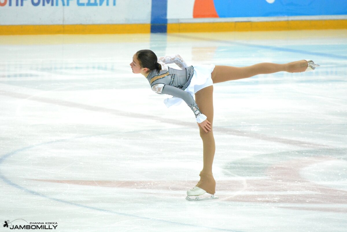 попытка увидеть спину)