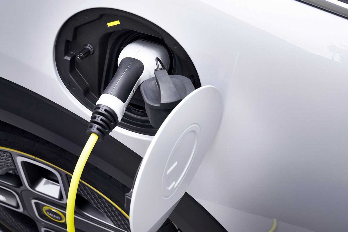 Процесс зарядки Cooper SE