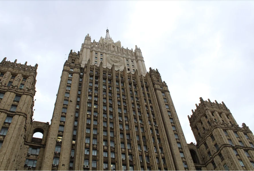 Взято для иллюстрации на https://pixabay.com/ru/photos/москва-министерство-россия-мид-4338560/
