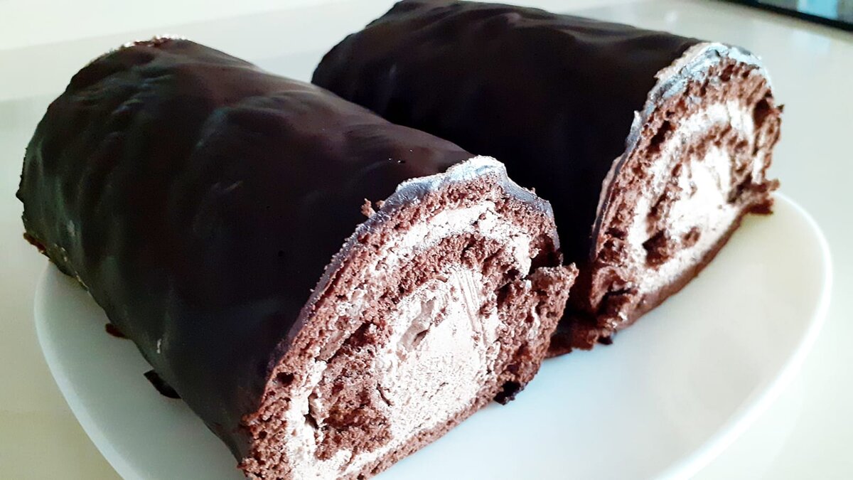Пирожное рулет чешский