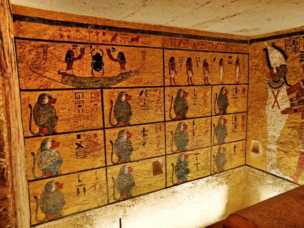Гробница Тутанхамона. Как выглядит мумия фараона? Что означают рисунки на  стенах похоронной комнаты? | Пора путешествий | Дзен