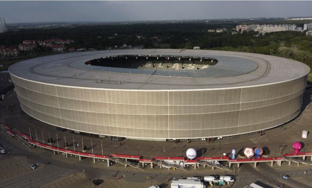 Так выглядит стадион во Вроцлаве, где Польша играет с Россией.