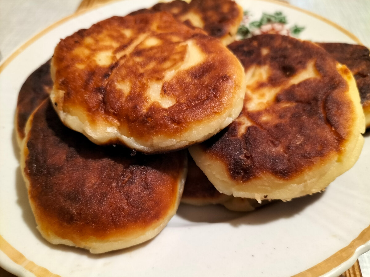 Простой рецепт сырников из творога с пошаговыми фото | Меню недели