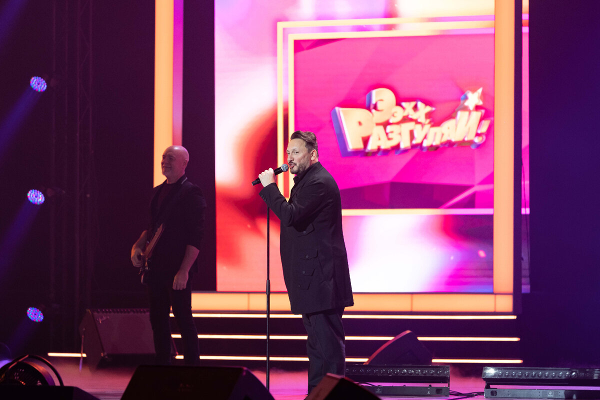 Разгуляй в москве 2024. Эх разгуляй 2022 москва. Ээхх разгуляй 2015. Ваенга на сцене. Ээхх разгуляй 2022.