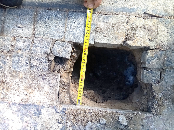 Подготовка к бетонированию столбов ограждения