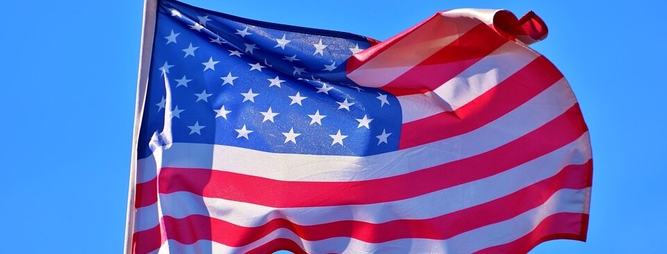 https://pixabay.com/ru/photos/флаг-американский-флаг-флаг-сша-3585161/