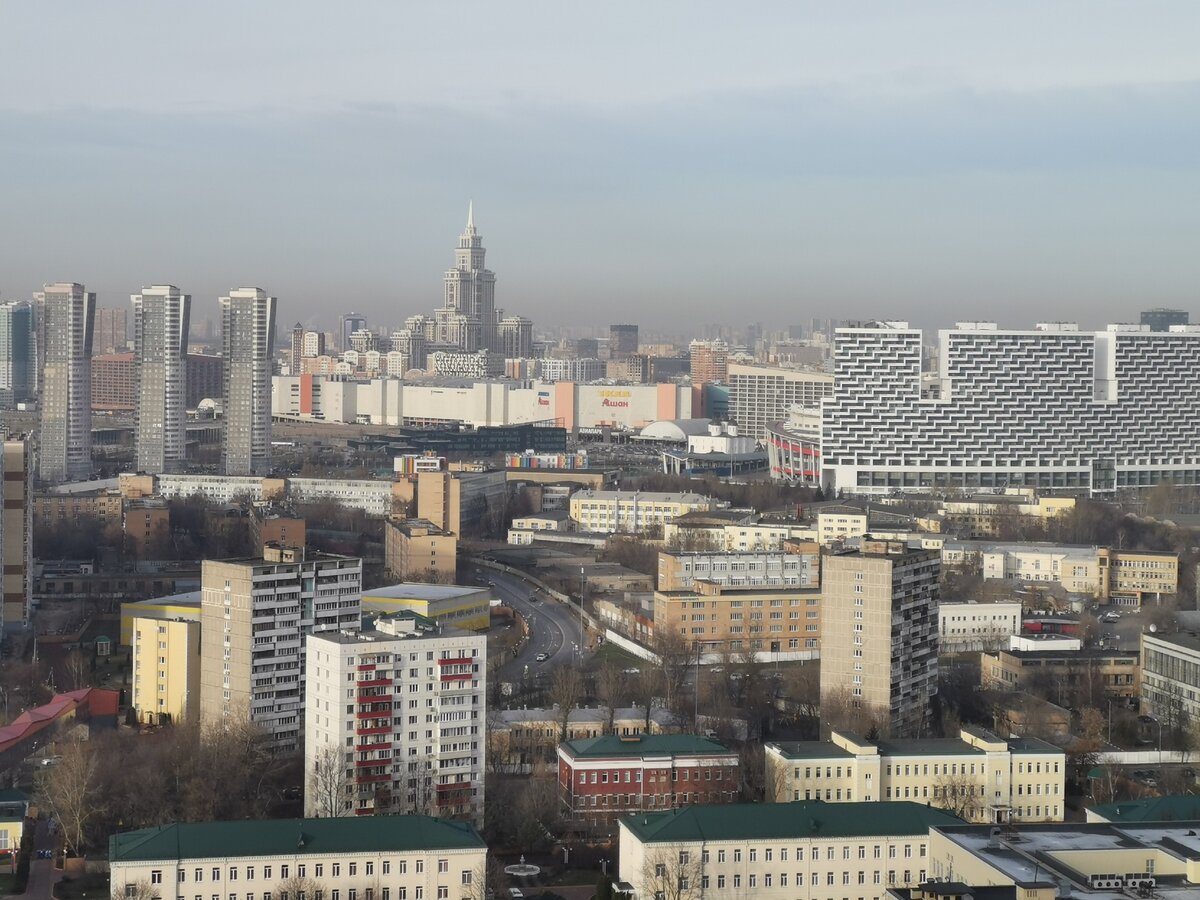 ЖК Триумф Палас выделяется своим ростом. 