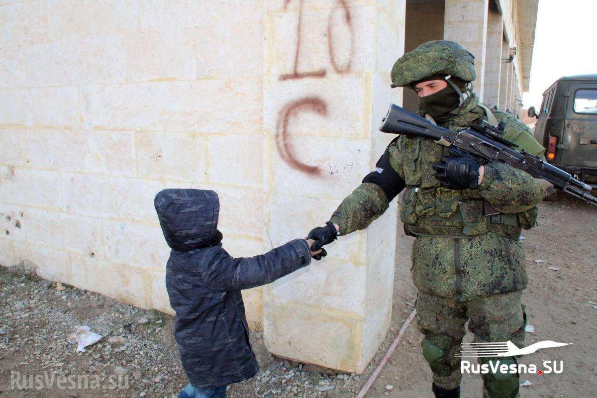 Жители,журналисты, техника Фото:rusvesna.su