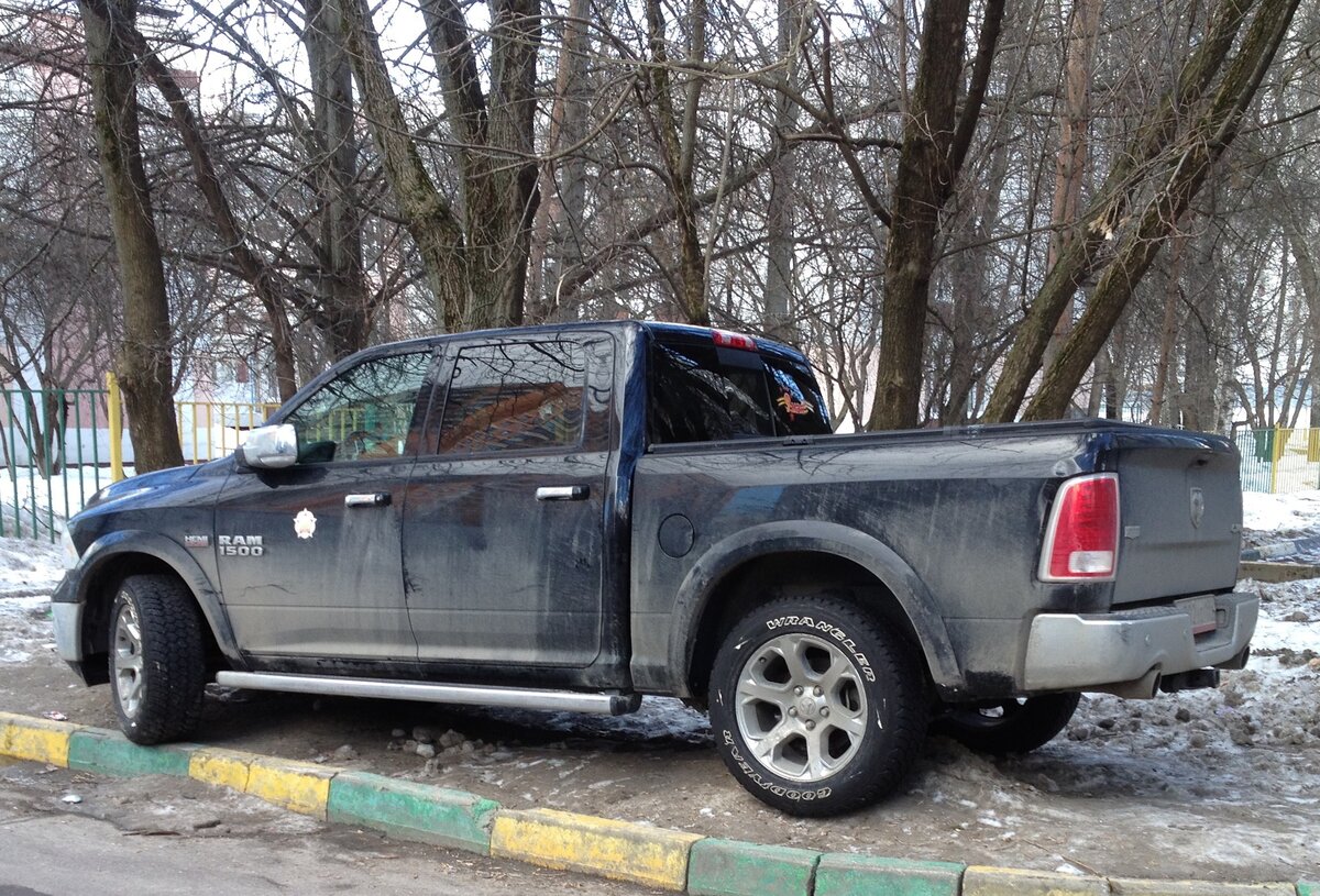 Когда пикап применяют не по назначению и не знают куда деть эту громадину