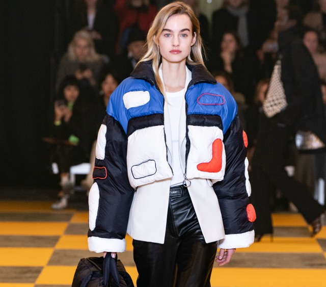 vogue.com/fashion-show