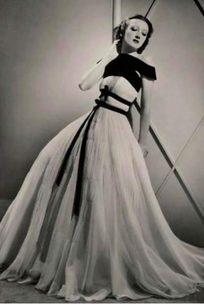 Тея Бобриковая (яндекс.картинки)