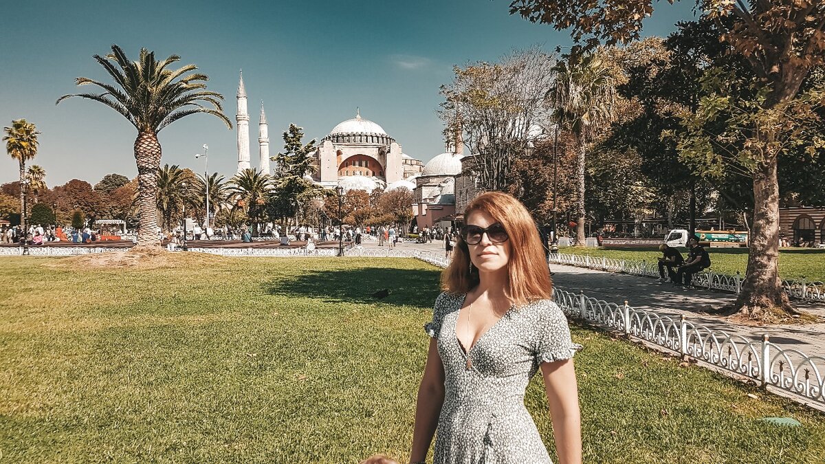 Вид га Айя София с площади Султанахмет