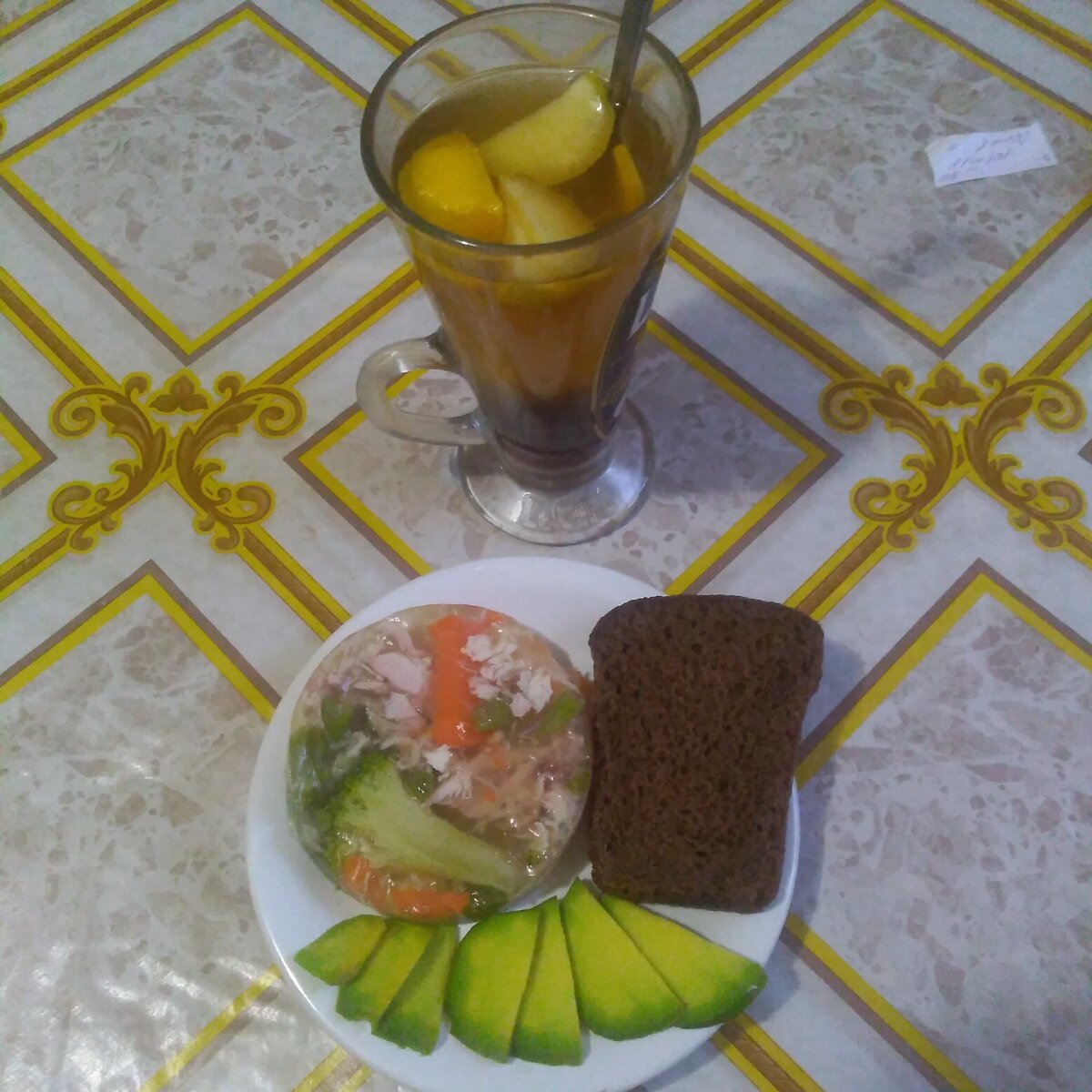 КБЖУ: 213/15,5/8,8/20,0