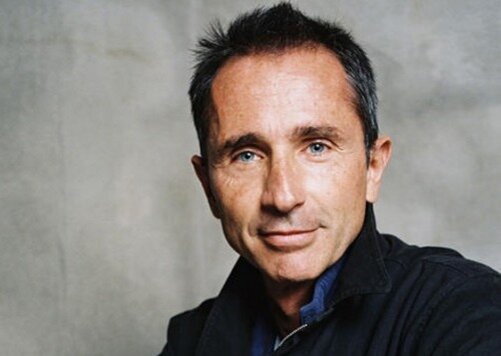 Тьерри Лермитт 68 лет.