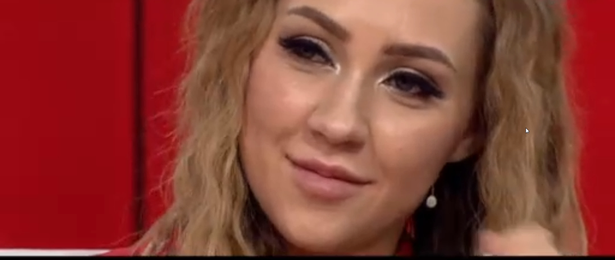 Счастливая Алёна.