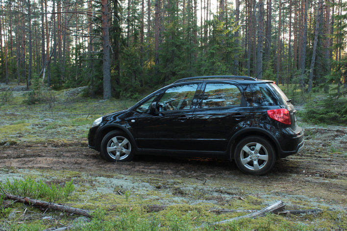 Клиренс сх4. Sx4 Suzuki Black. Сузуки sx4 трехдверный. Сузуки сх4 хэтчбек. Suzuki sx4 хэтчбек 2009.