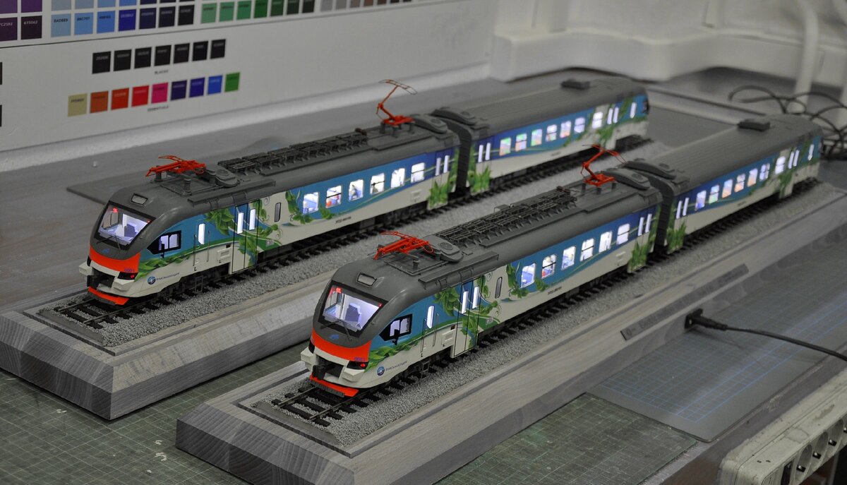 Д 1 модель. Эп2д 001. Эр200 1 87. Дизель поезд д1 модель. Модель электропоезда эп2д 0001.