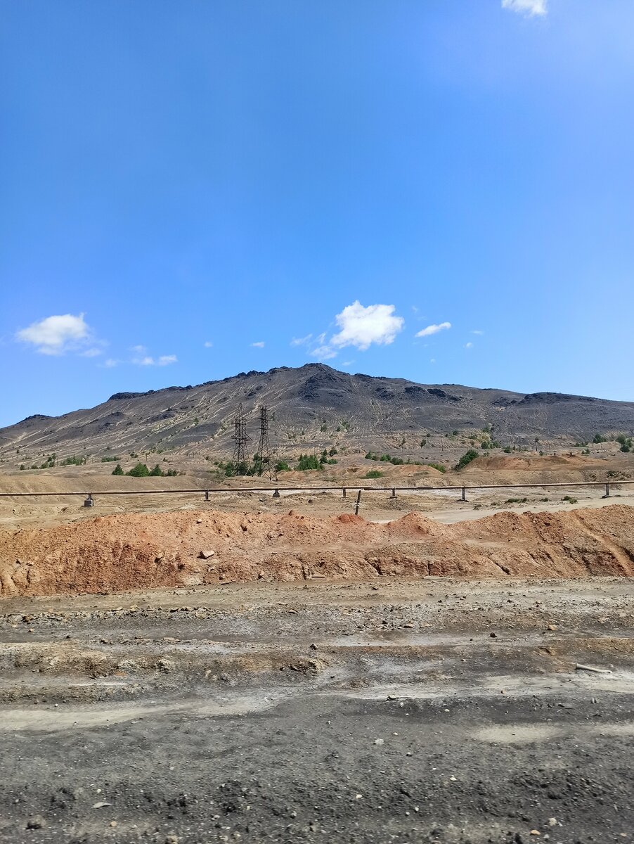 Вот так в Карабаше выглядят горы...