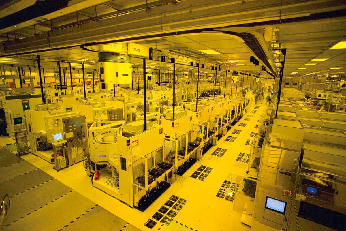 Предприятия по производству плат. Завод TSMC Тайвань. Производитель чипов TSMC. Завод по производству чипов Тайвань TSMC. Тайвань завод полупроводников
