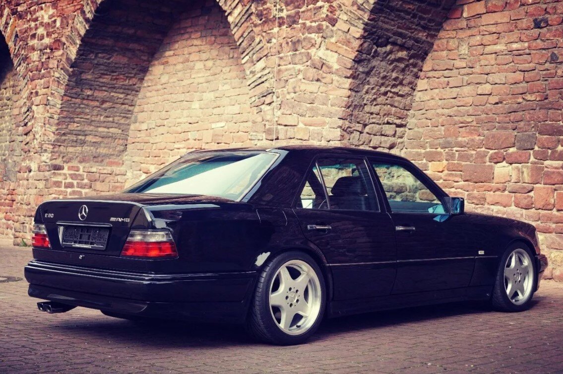 Легендарный Mercedes W124