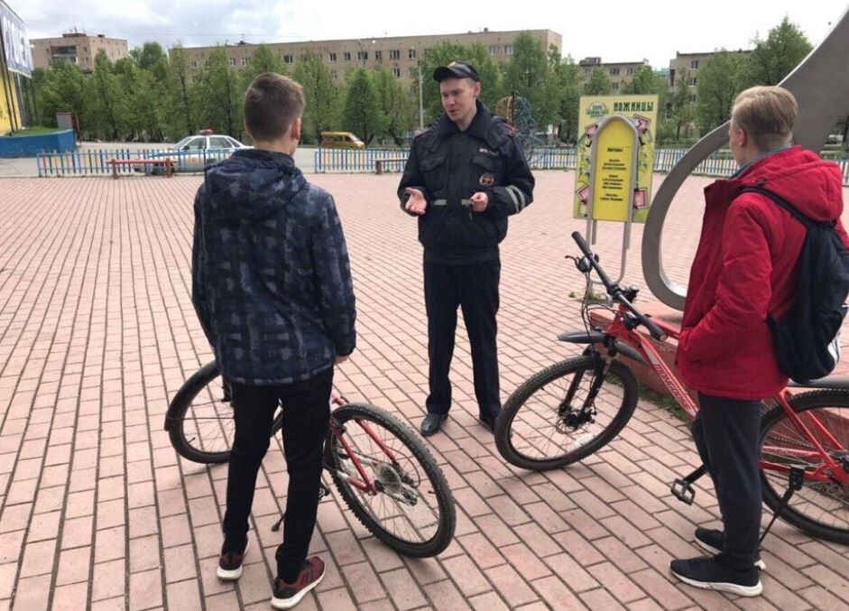 Штрафуйте их, товарищ сотрудник ГИБДД