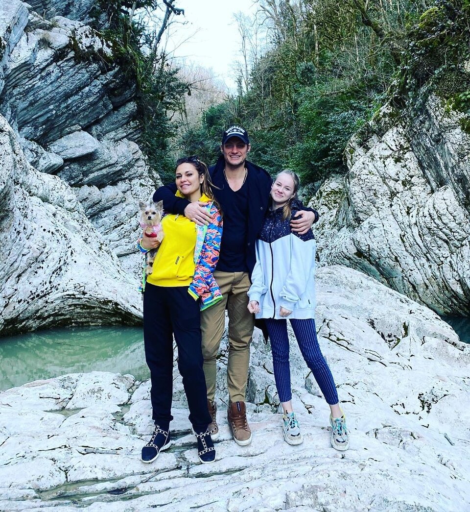 Старшая дочка Саши Настя не сразу приняла его избранницу Ксению 
Фото: «Инстаграм»