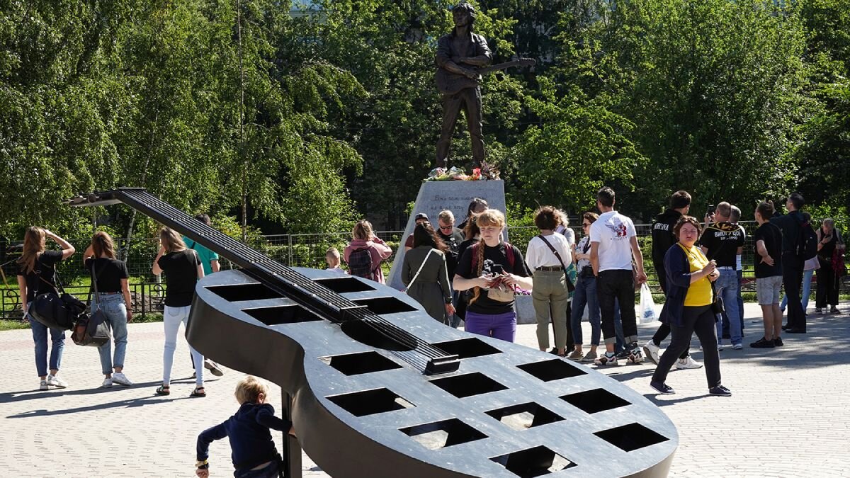 Памятник Виктору Цою