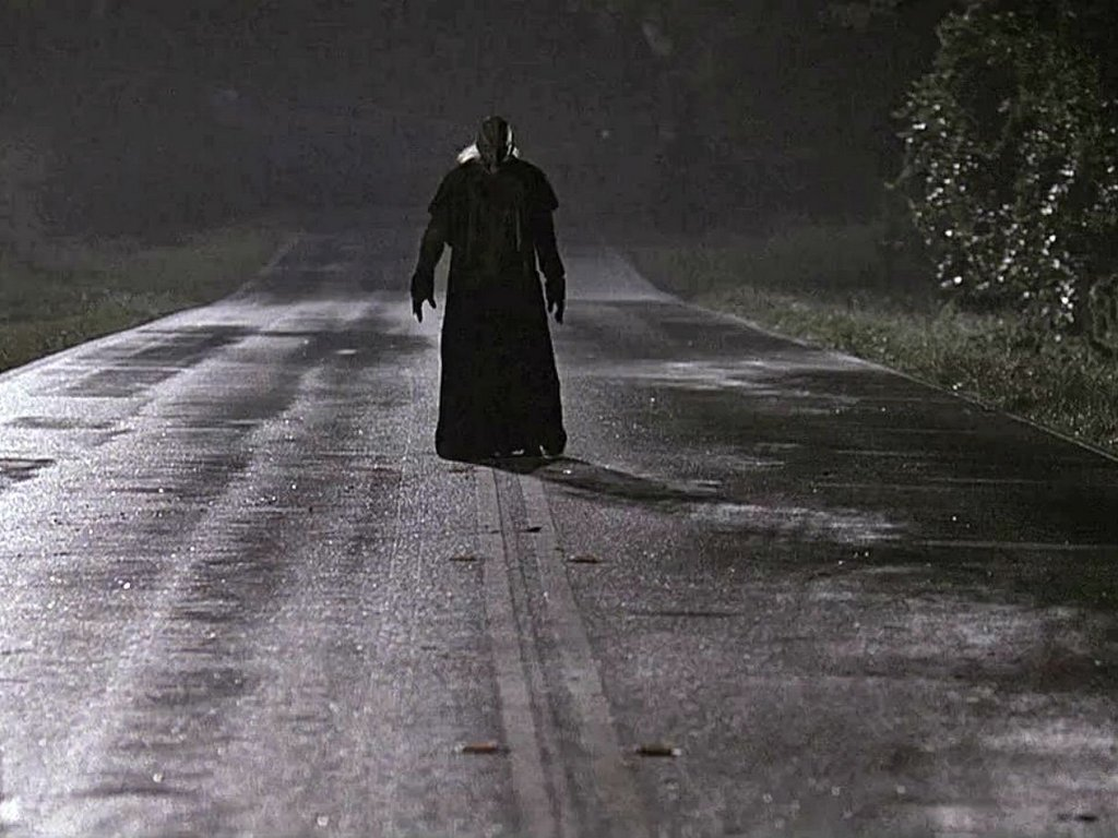 стоящий хоррор