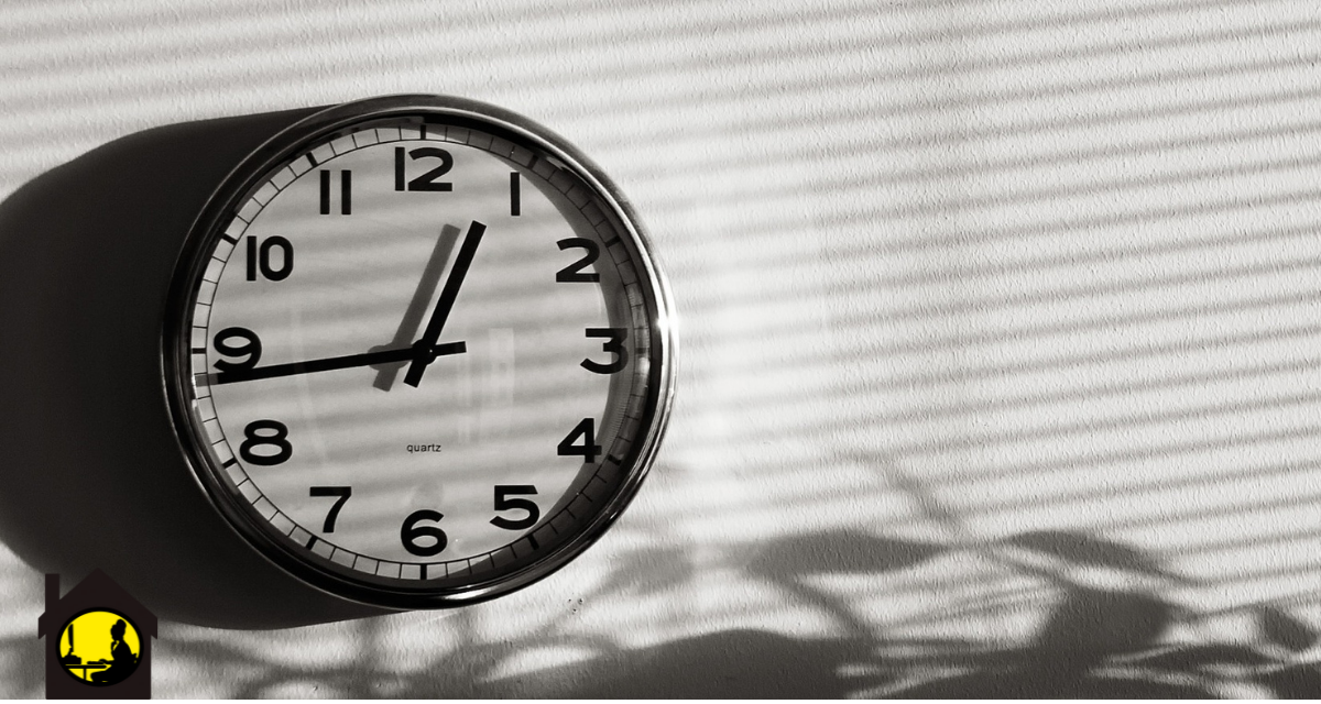 22 часа 5 часов 15 минут. Часы 1 минута. Часы на оранжевом фоне. Часы 15 минут первого. Таймер 2 часа.