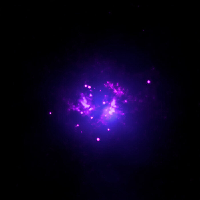 Система Arp-299 в рентгеновском диапазоне с телескопа "Чандра". Фото: NASA / CXC / Критский университет / K. Анастасопулу и др., NASA / NuSTAR / GSFC / A. Ptak et al.