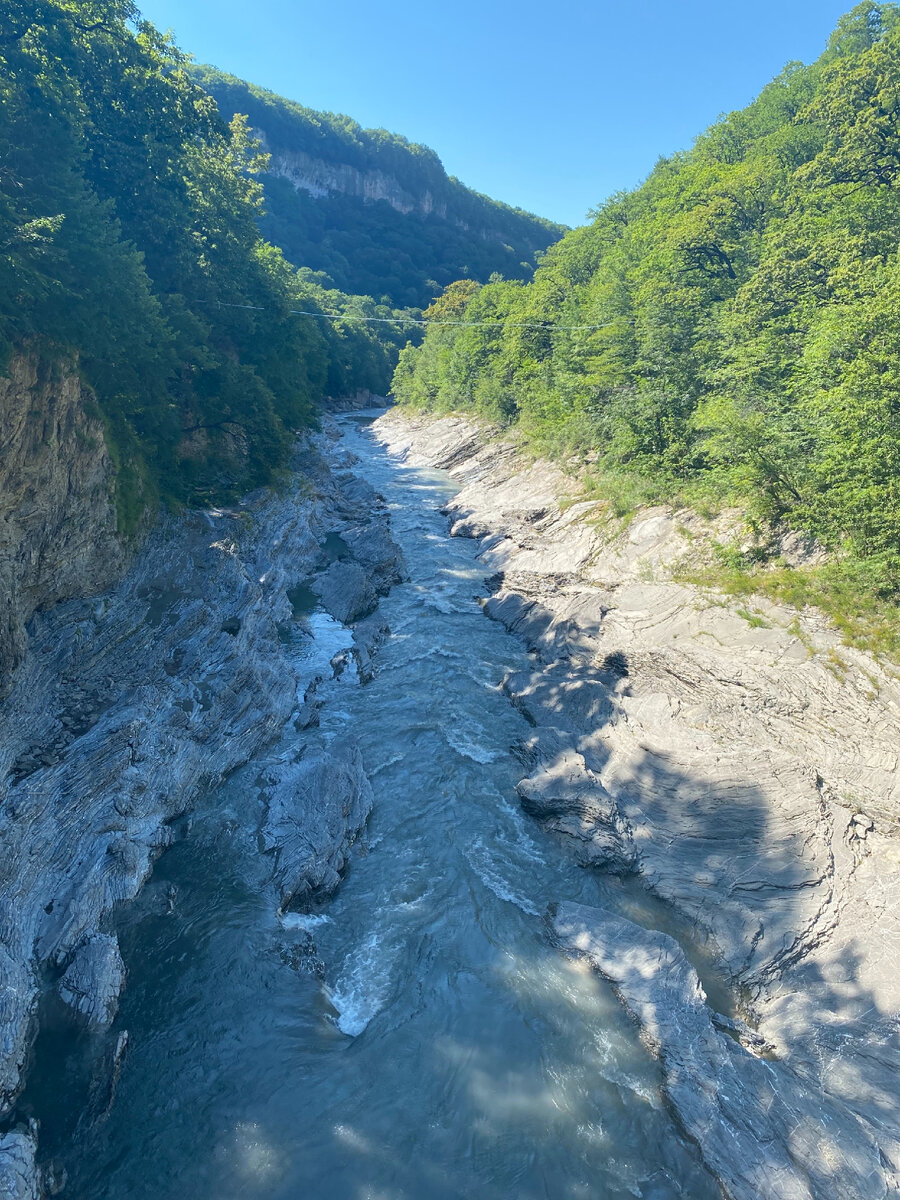 Белая река - вид справа