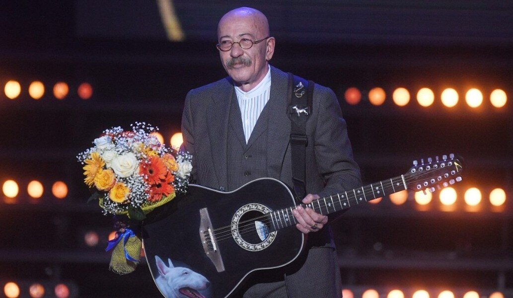  Смотрите документальный фильм к 70-летнему юбилею Александра Розенбаума «Сны у розового дерева» на Первом канале. Фото: Евгений Одиноков/ РИА Новости