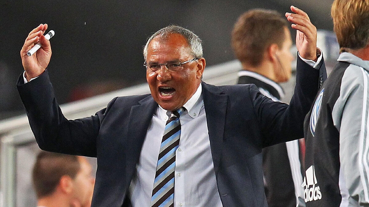 Феликс Магат нагнетает как физрук