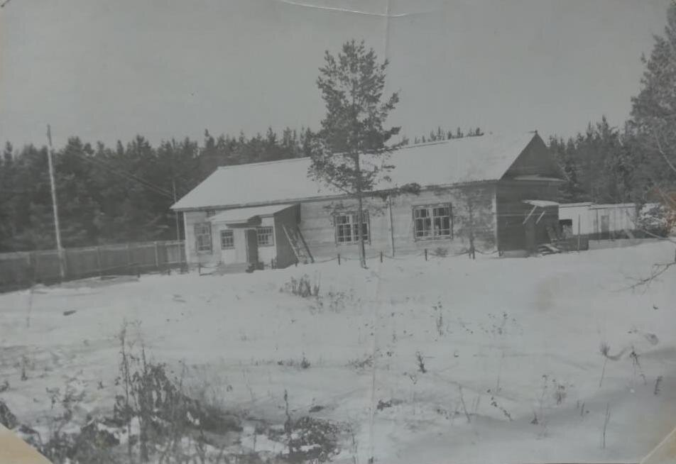 Казарма ОВСР р/д 767 ВСО 846. Верхняя Тура. Зима 1978 год.